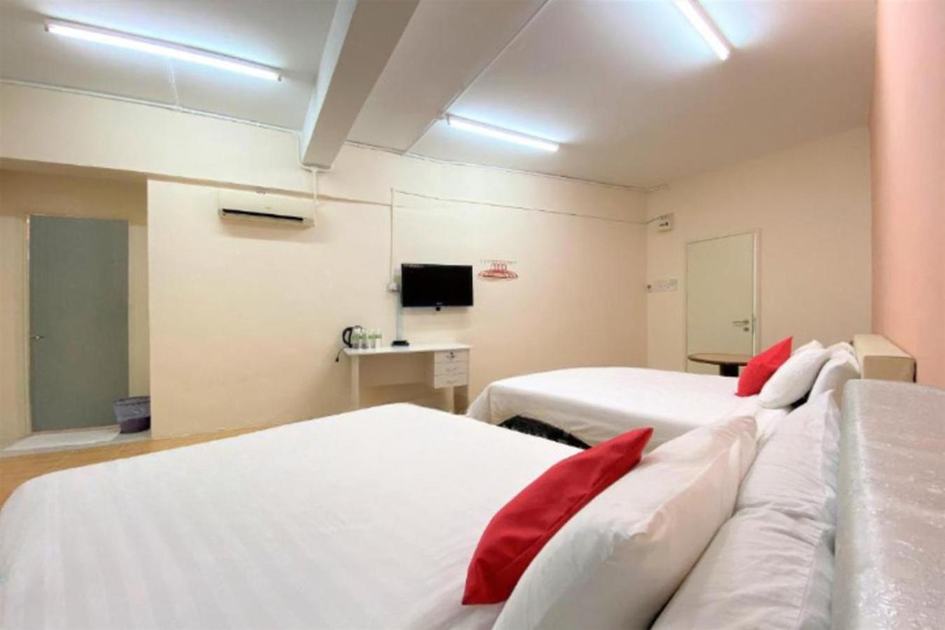 B Hotel Penang George Town Exterior foto